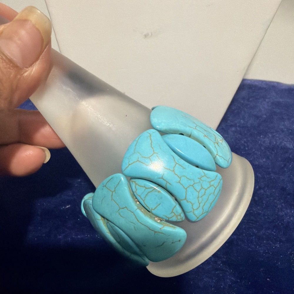 Faux turquoise Geometric stretch bracelet